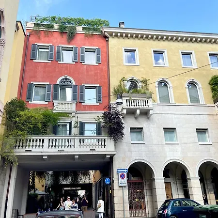 Pensionat Domus Pellicciai 4*